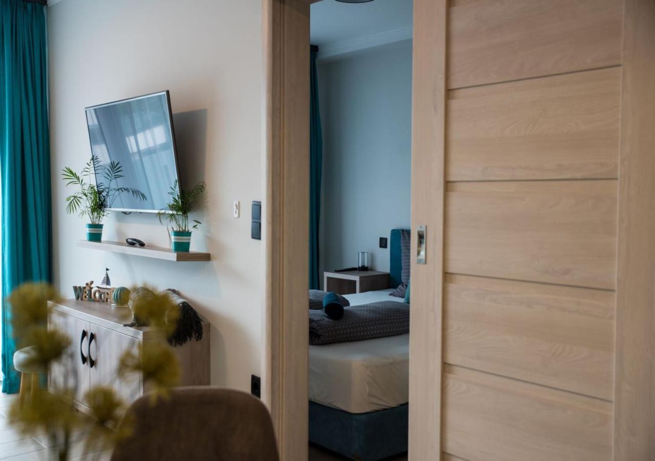 Marina Apartment By Dora Keszthely Extérieur photo
